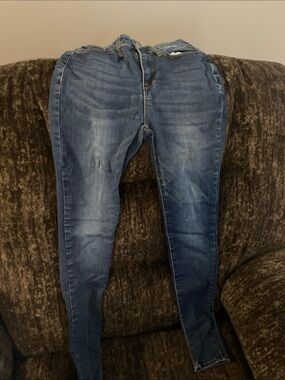 Women's Dark Wash Skinny Jeans - Faded Blue